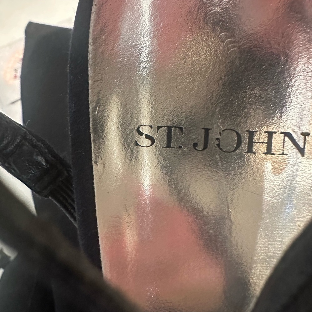 St. John heels size 7 - Picture 11 of 13